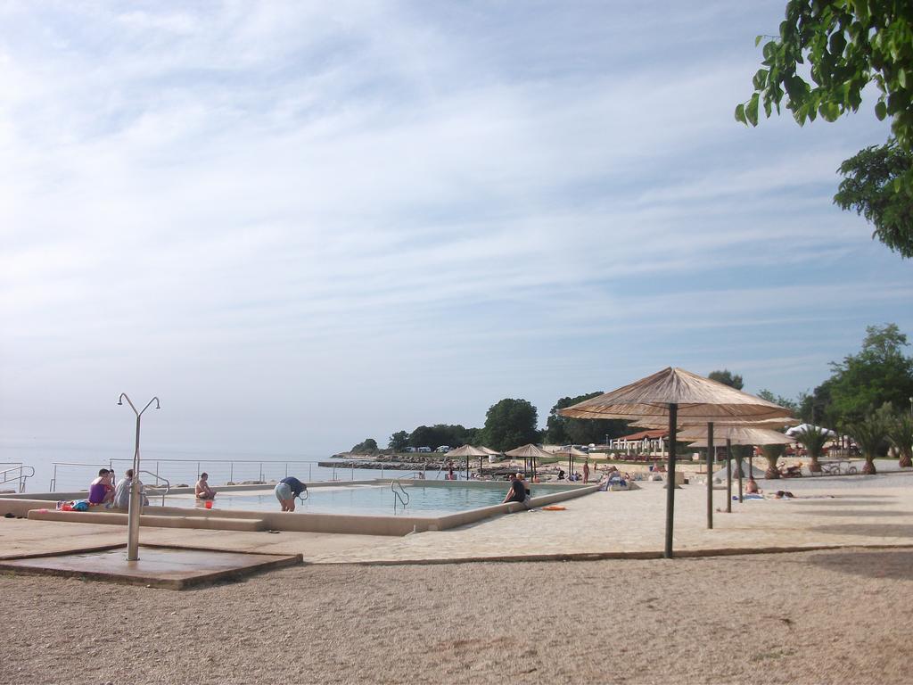 Pipo Apartment Mareda Novigrad  ภายนอก รูปภาพ